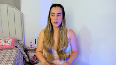 Snapshot of hannaa86 chatting on 12/10/24, 05:44 Hanna online show from 12/10/24, 05:44