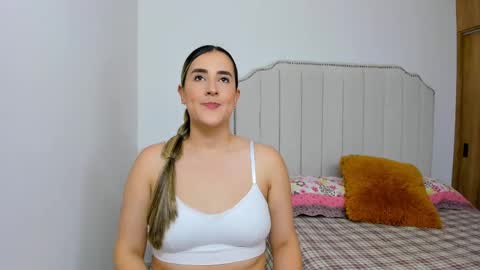 Snapshot of hannaa86 chatting on 01/10/25, 08:37 Hanna online show from 01/10/25, 08:37