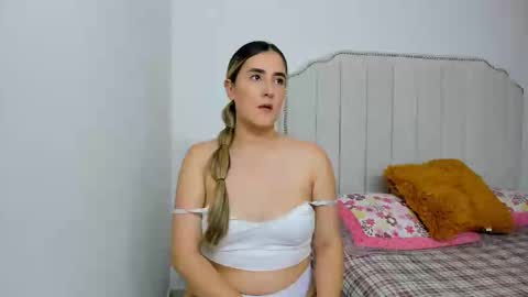 Snapshot of hannaa86 chatting on 01/10/25, 11:39 Hanna online show from 01/10/25, 11:39