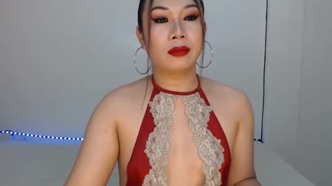 Hannah online show from 02/19/25, 02:55