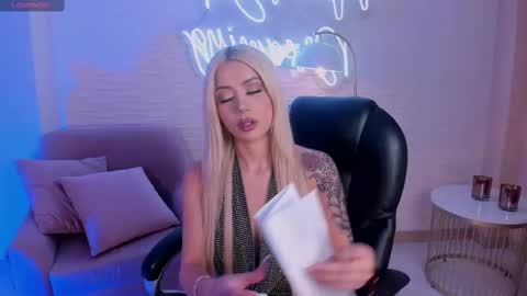  Hanna Connor  online show from 03/08/25, 08:57