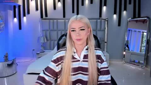 Snapshot of hannaconnor_ chatting on 05/01/26, 07:40 Hanna Connor online show from 05/01/26, 07:40