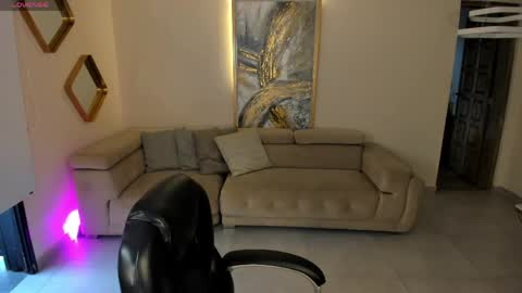 Snapshot of hannaconnor_ chatting on 06/08/26, 10:10 Hanna Connor online show from 06/08/26, 10:10