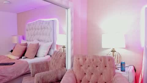 HannaDawsons online show from 01/22/25, 06:42