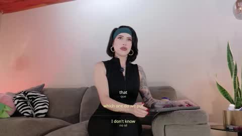 Hannah  online show from 02/28/26, 12:55