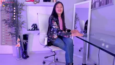 HANNAH HOWELL online show from 01/15/25, 04:11