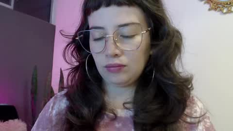 Snapshot of hannah_hexx chatting on 05/05/26, 02:41 HannahHexx online show from 05/05/26, 02:41
