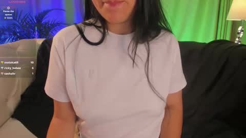 Hannah online show from 09/14/25, 06:34