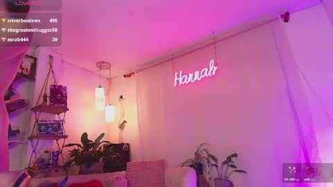 Snapshot of hannah_lovee chatting on 07/07/26, 06:47 hannah_lovee online show from 07/07/26, 06:47