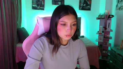hannah_swet online show from 02/19/25, 11:25