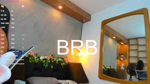 Hannah Williams online show from 12/15/24, 09:53