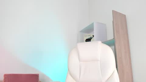 Hannah online show from 01/31/25, 09:05