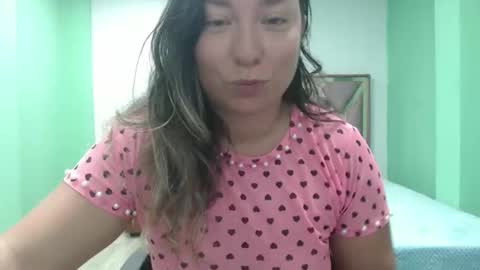 hannahevans2 online show from 05/25/26, 12:11