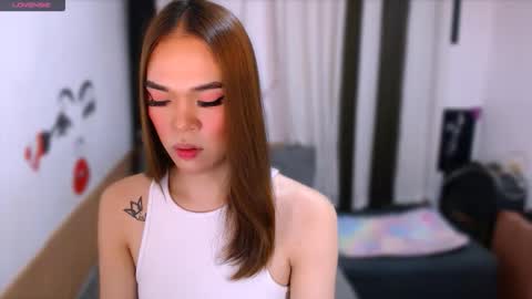 HANNAH online show from 04/25/26, 02:36