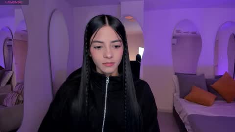 HANNAH J online show from 11/01/25, 07:05