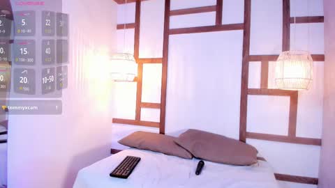 hannahmonttgomery  Help me reach 100 Hands up online show from 10/15/25, 04:40