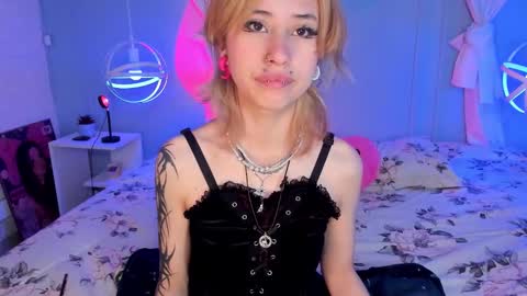 Hannah online show from 10/11/25, 02:37
