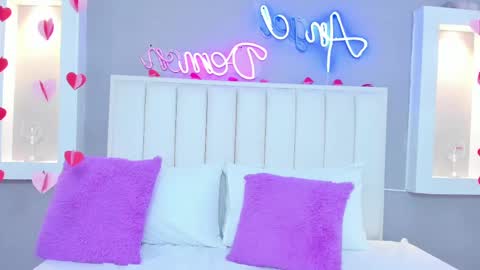 HannaPaola online show from 02/19/25, 11:14