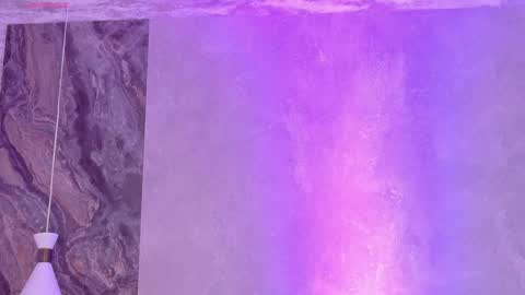 hannaprada1 online show from 04/21/26, 12:00