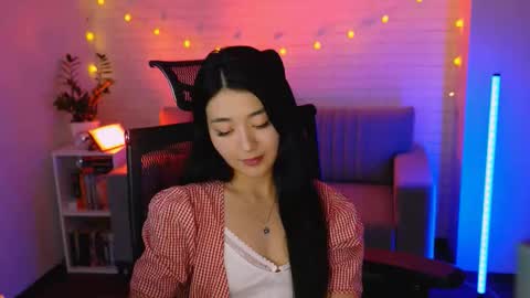 hannarosie online show from 11/15/25, 07:10