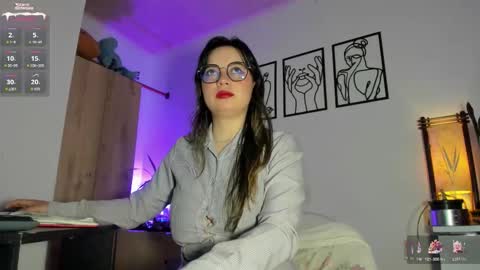   hannasofia x        Schedule 700 -1400GTM-5 online show from 01/13/26, 02:11