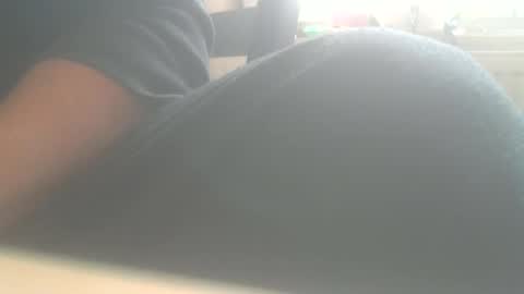 hannes_k online show from 02/15/25, 09:16