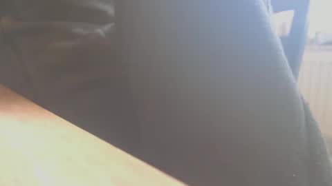 hannes_k online show from 10/10/25, 10:36