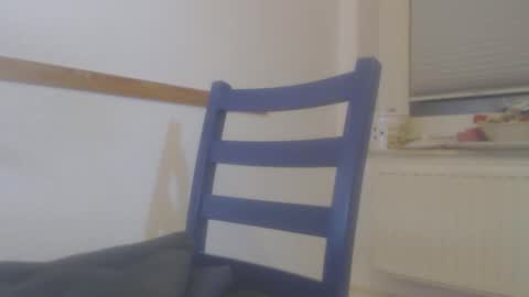 hannes_k online show from 12/16/25, 05:23