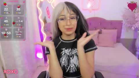 HANNI  online show from 12/22/25, 11:40