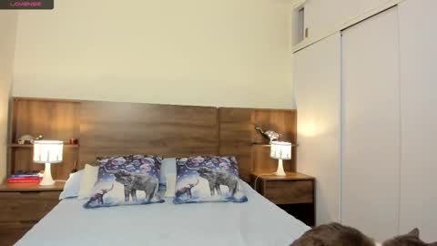 taylor live   online show from 09/28/25, 11:43