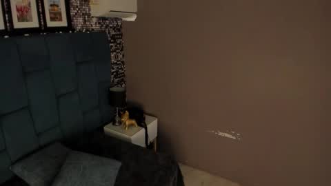 Hanny  online show from 12/14/25, 11:37