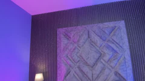 hannyk_ online show from 02/19/26, 11:39