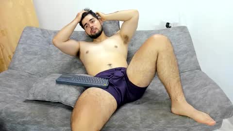 Snapshot of hans_fox03 chatting on 10/20/25, 09:37 Hans online show from 10/20/25, 09:37