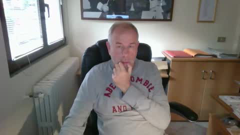 hanscooper online show from 10/04/25, 03:21