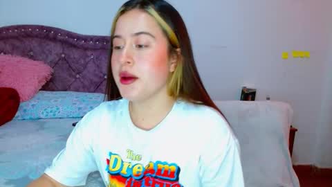 isabella   online show from 11/06/25, 06:20