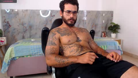 Snapshot of hanz_col chatting on 05/20/26, 04:13 hanz_col online show from 05/20/26, 04:13