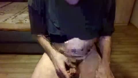 hanzik1954 online show from 12/25/24, 06:09