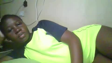 happy_dimple online show from 10/30/25, 11:44