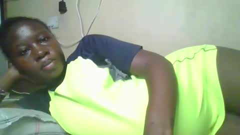 happy_dimple online show from 12/21/25, 08:16