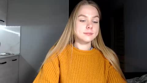 happy_fox_ online show from 02/21/26, 09:38