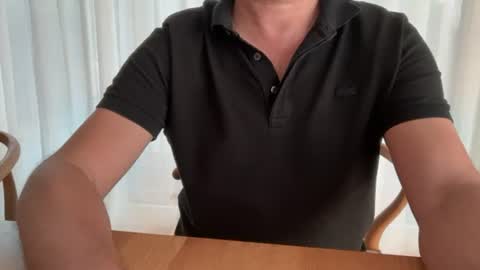 Snapshot of happybugger chatting on 07/01/26, 05:45 Cum for you online show from 07/01/26, 05:45