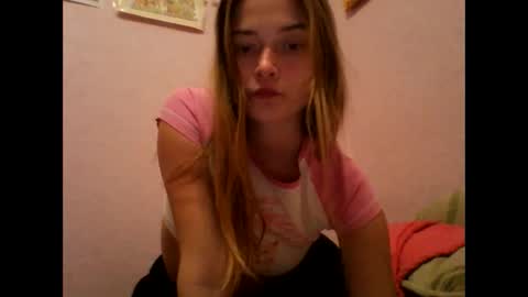 happyemily  online show from 02/12/26, 07:20