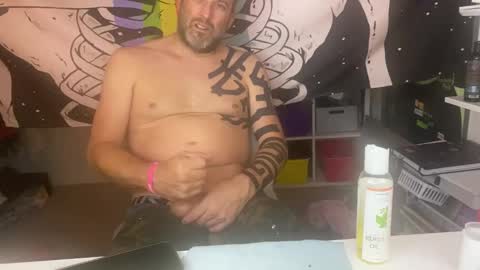 Josh Hamilton online show from 01/04/25, 11:43