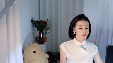Snapshot of happyflower802318 chatting on 05/03/26, 02:45 Daisy online show from 05/03/26, 02:45