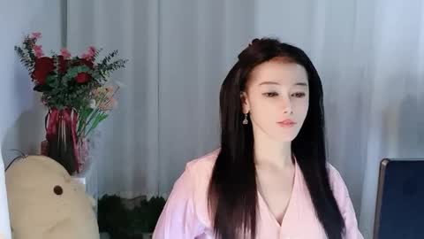 Snapshot of happyflower802318 chatting on 05/08/26, 02:55 Daisy online show from 05/08/26, 02:55