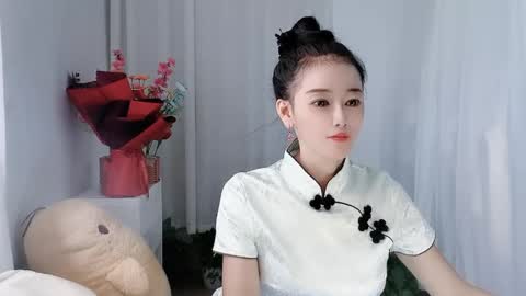 Snapshot of happyflower802318 chatting on 05/29/26, 02:53 Daisy online show from 05/29/26, 02:53