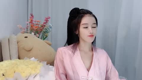 Snapshot of happyflower802318 chatting on 06/02/26, 01:57 Daisy online show from 06/02/26, 01:57