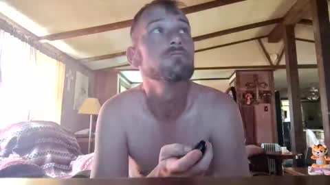 Snapshot of happyguy848 chatting on 11/17/25, 04:57 happyguy848 online show from 11/17/25, 04:57