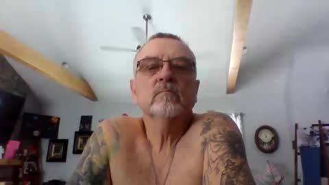 happynudist7373 online show from 02/24/26, 04:27