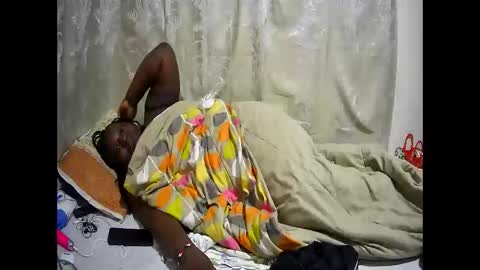 happysonia online show from 09/17/25, 03:41